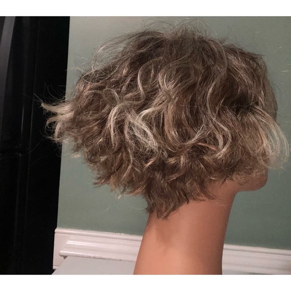 Paula Young wig - Willows - dark brown with platinum Blonde blend - Picture 5 of 6